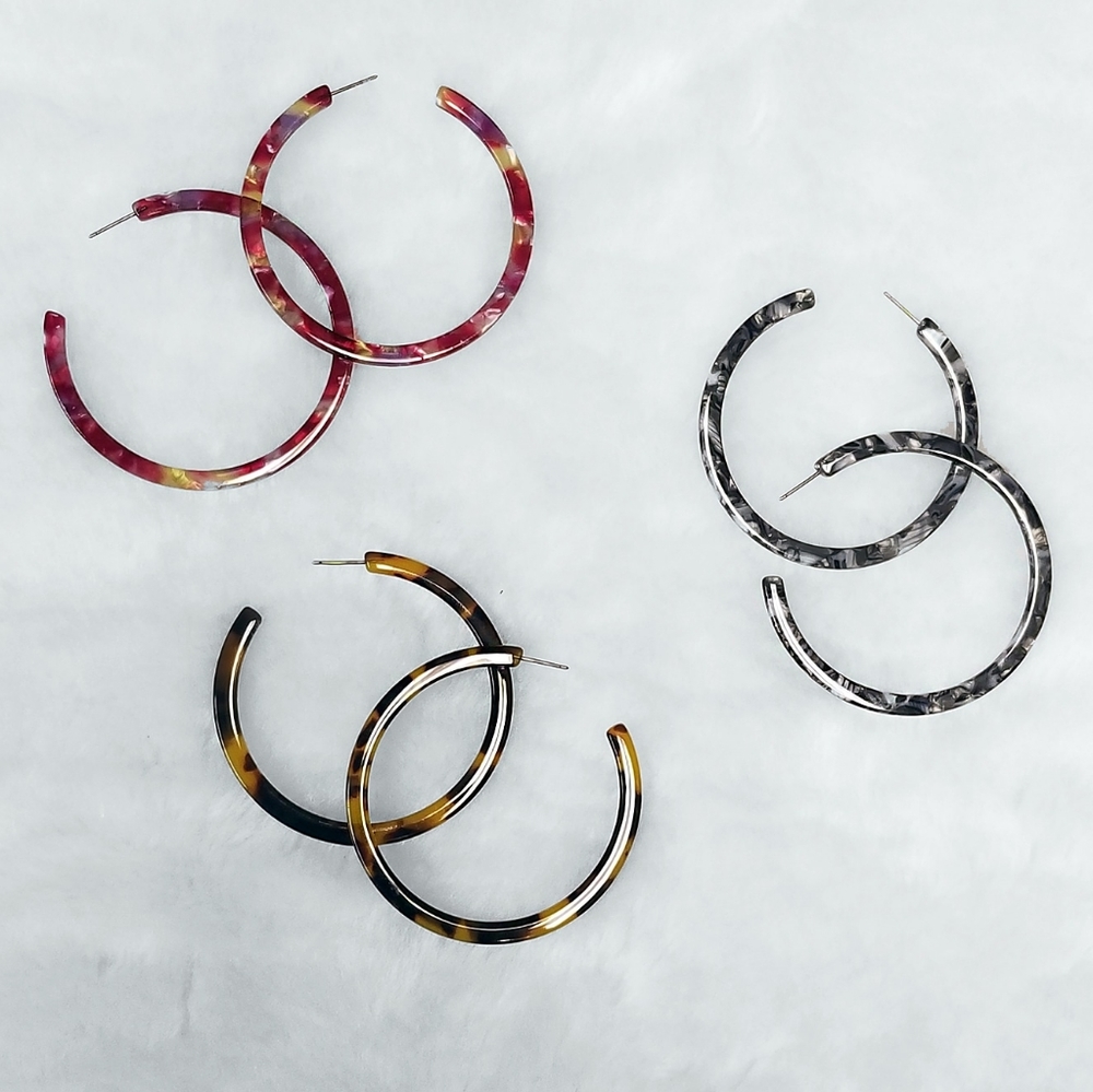 Red Tortoise Shell Hoops - Picture 2 of 3